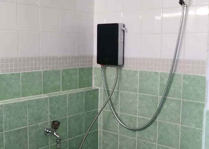 Bubble Tent Οργανωμένο κάμπινγκ