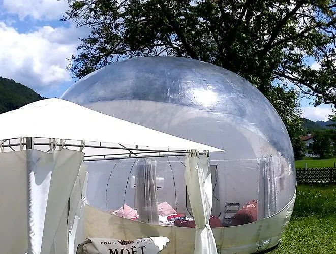 Bubble Tent Οργανωμένο κάμπινγκ *